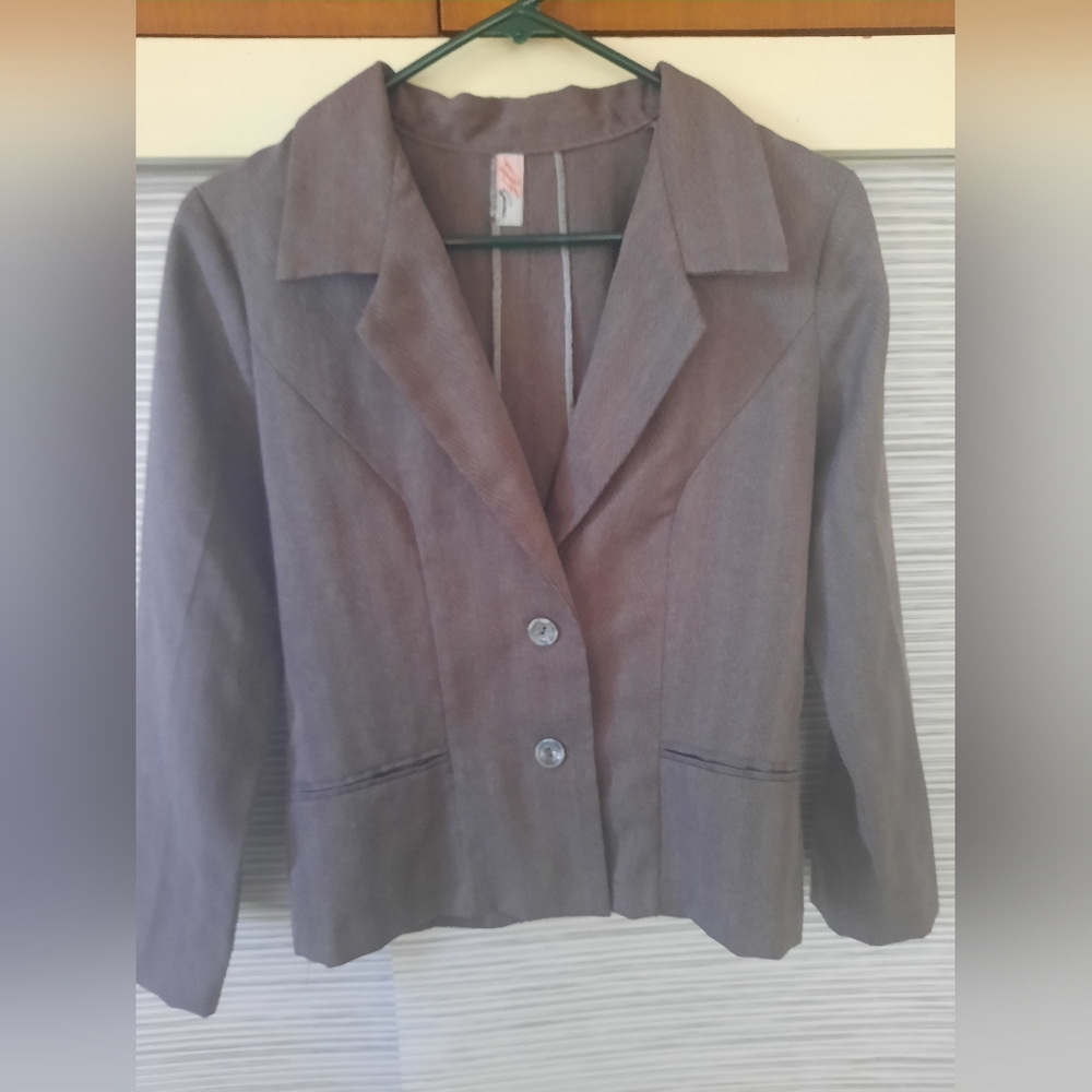 Grey blazer